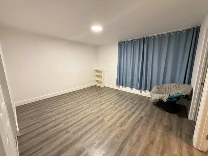 Lifang's room
