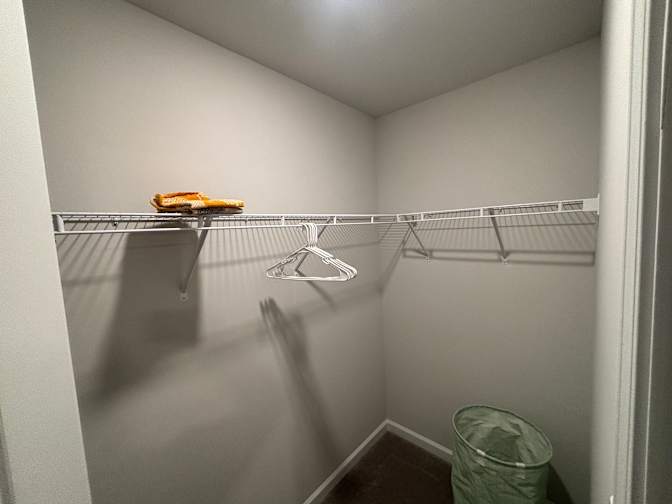 Alcove Rooms's room