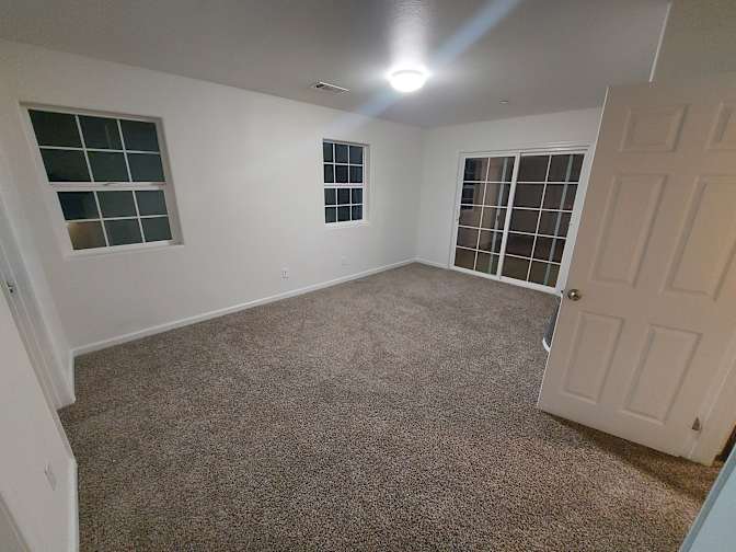Carlos's room