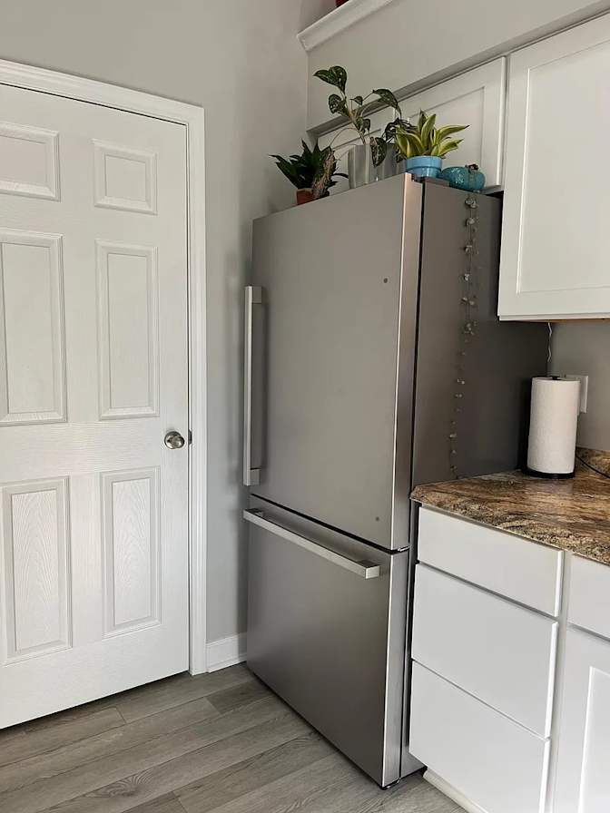 Alcove Rooms's room