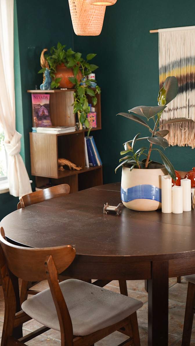 salma Garcia's room
