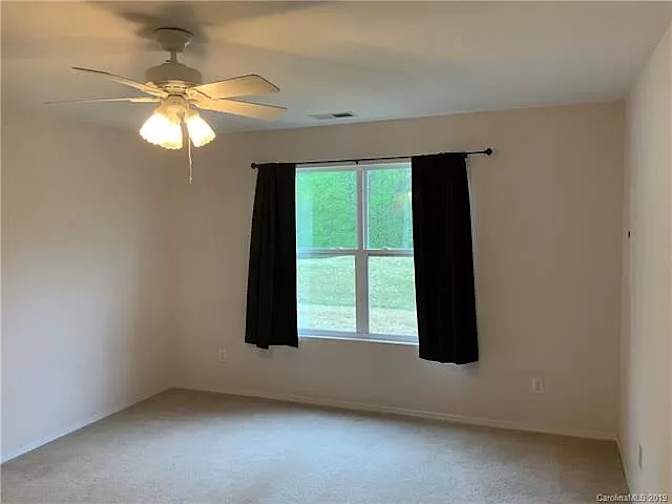 Alcove Rooms's room