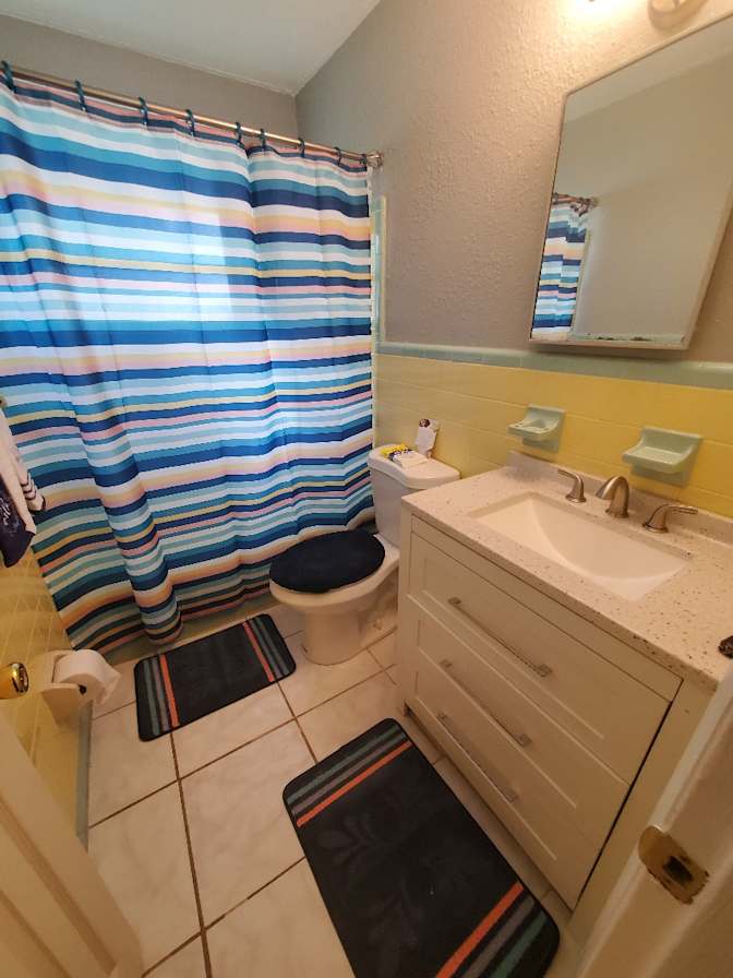 Cozy Home Away Rentals's room