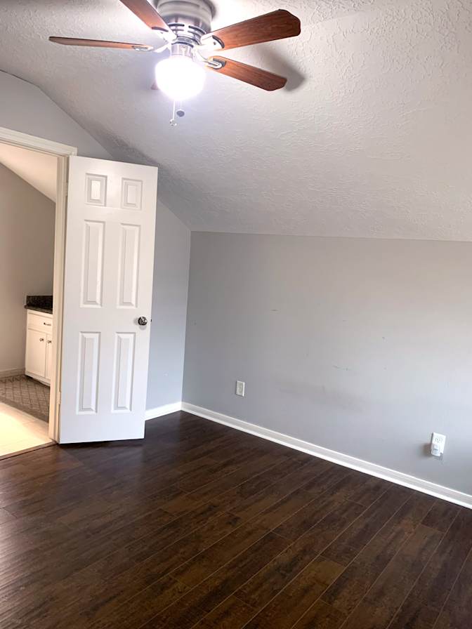 Carlos + Rahkel's room
