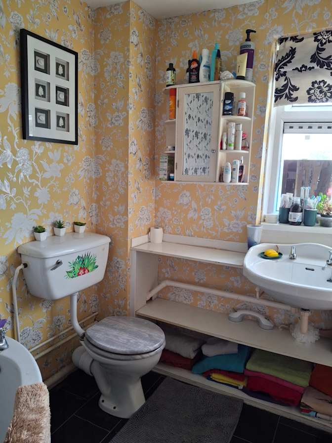 Sandy's room