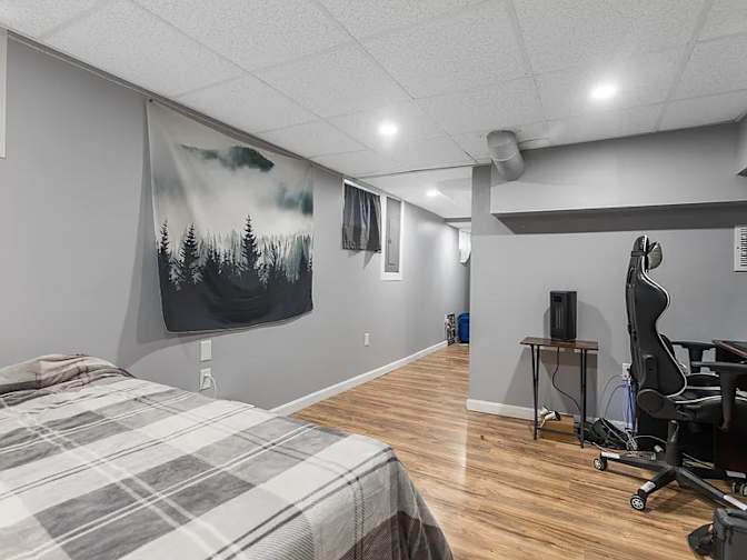 Caro's room