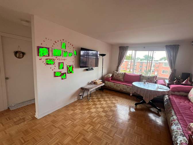 Noureddine's room