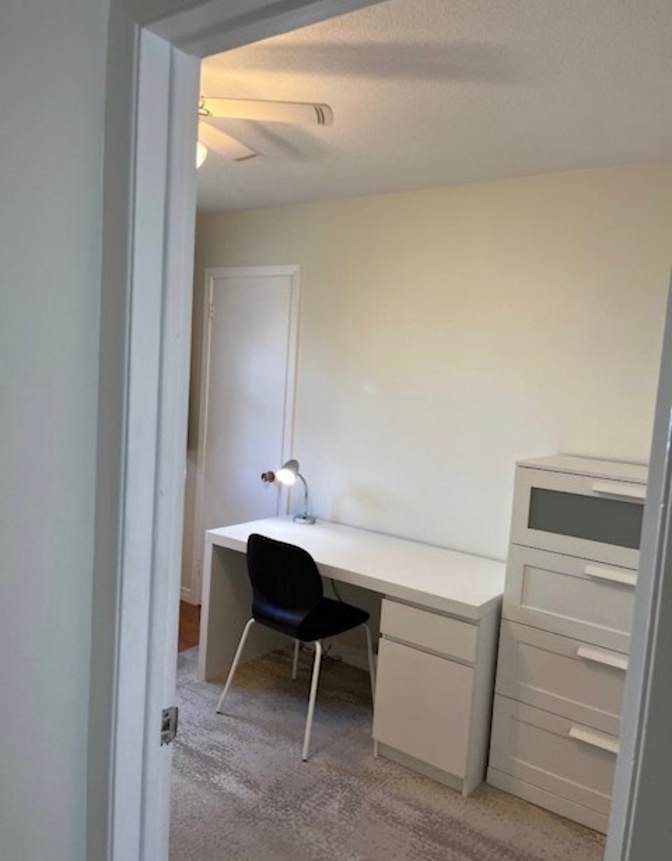 Stephanie Schmidt's room