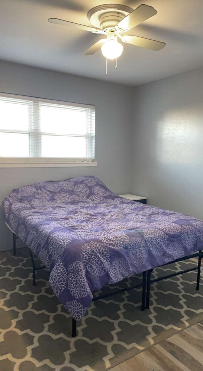 Evelyn's room