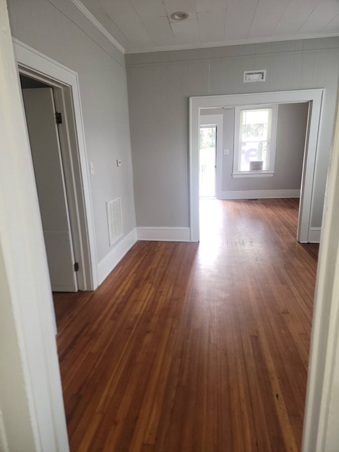 Alcove Rooms's room