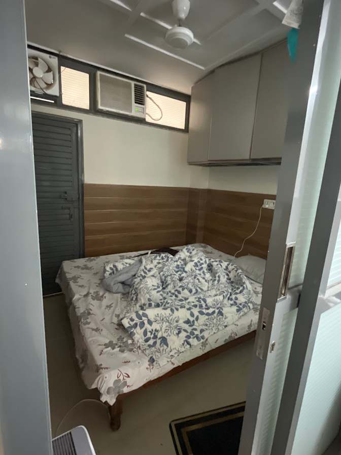Dr Mona's room