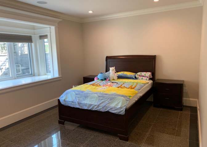Lei's room