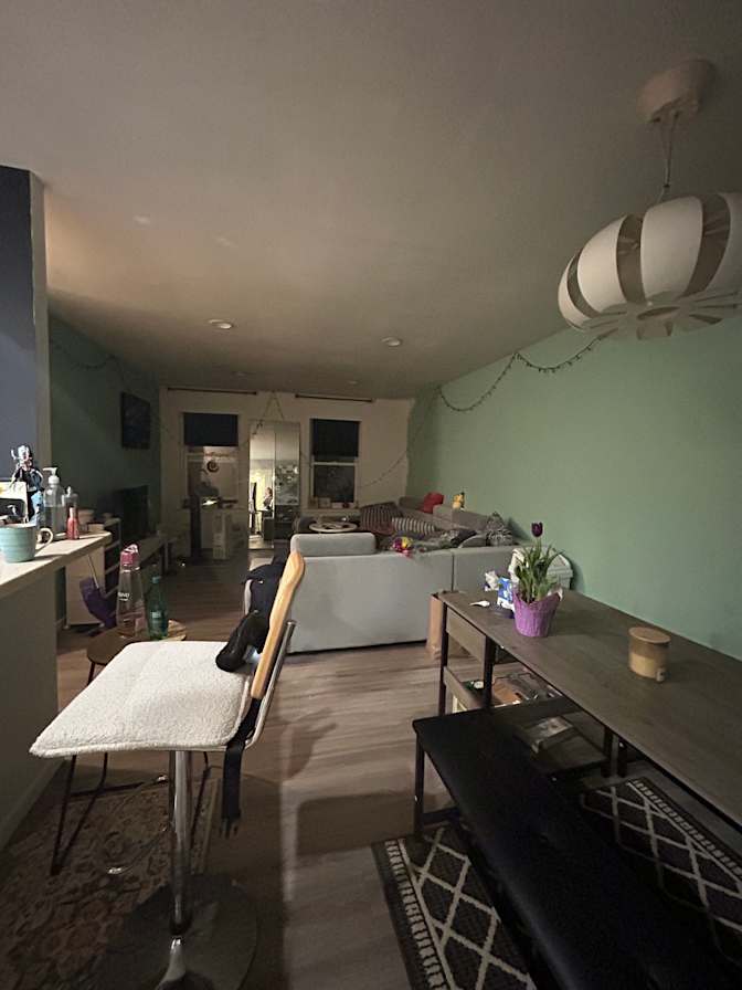 Mercik's room
