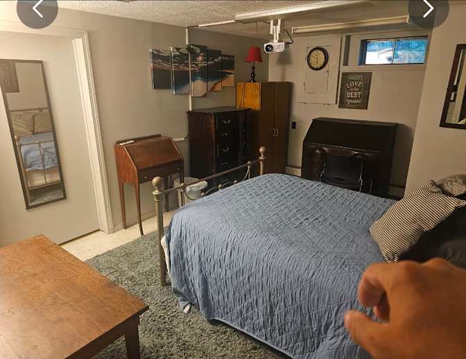 Mark's room