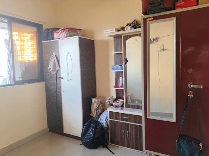 sakshi gole's room