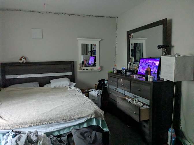 Andrea's room