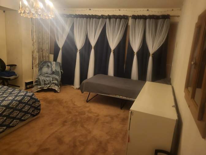 Eddy's room