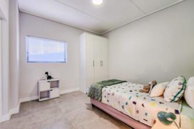 Lizelia's room