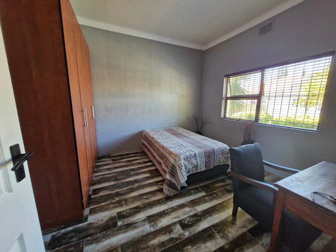 Carmen's room