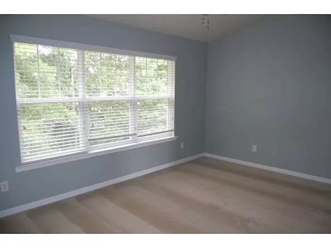 Alcove Rooms's room