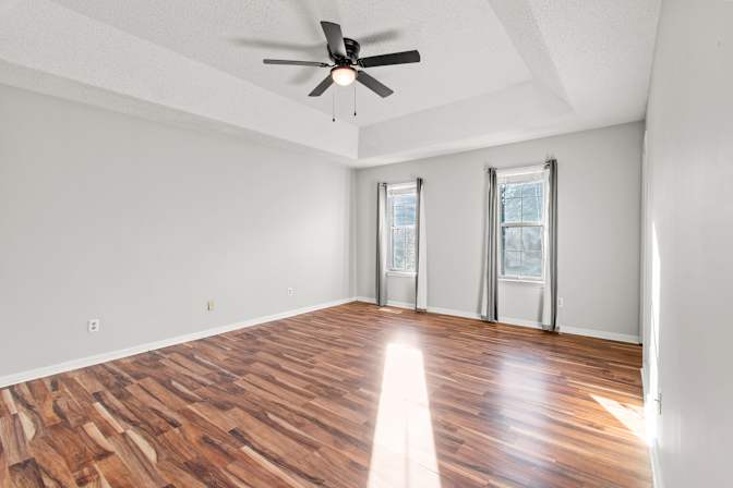 lifedoorrentals's room