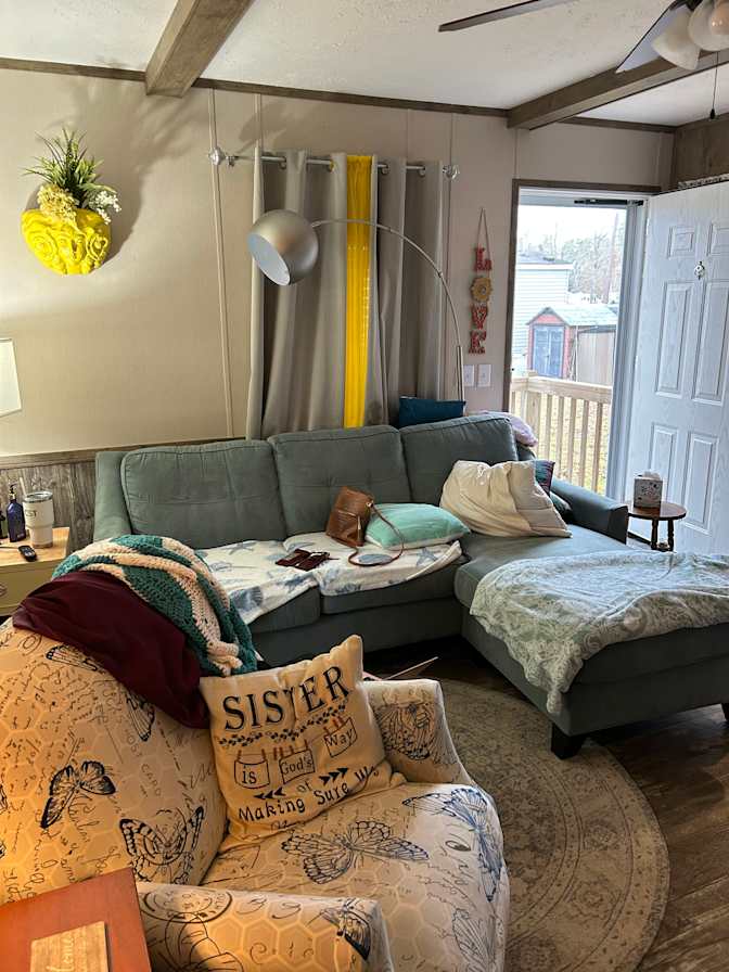 Cindy's room
