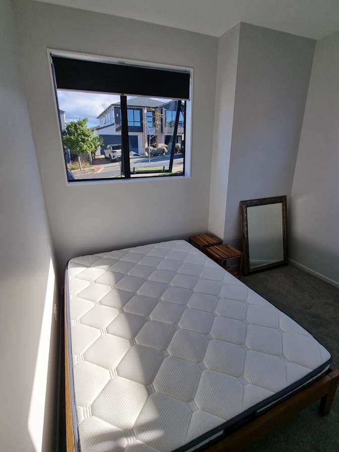 Larissa's room