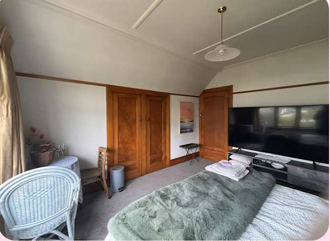 Tracy's room