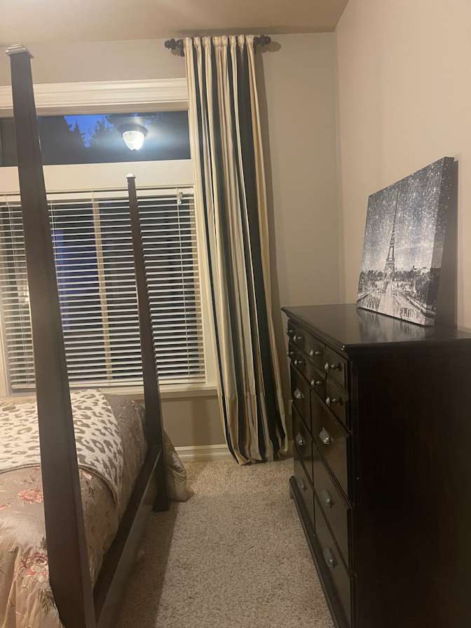 Juliana's room