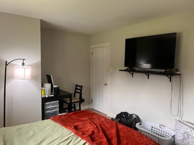 Louise's room