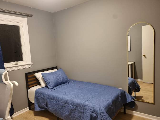 Santos's room