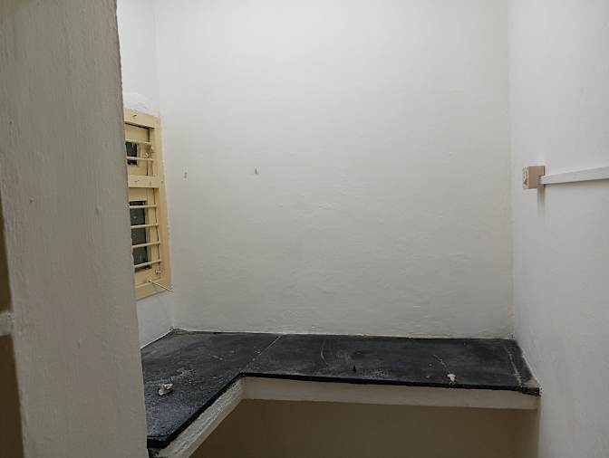 Karthik S's room