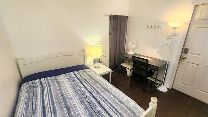 Laure's room