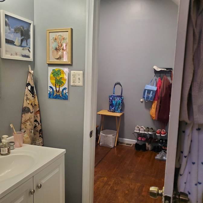 Kelly's room