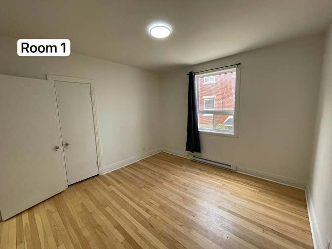 Kimia Esmaili's room