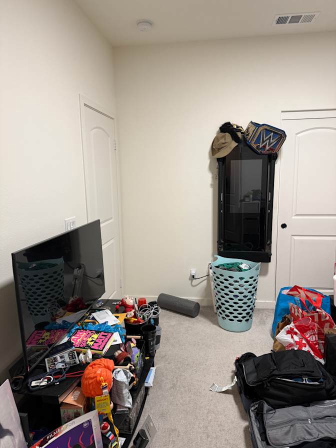 Mo's room