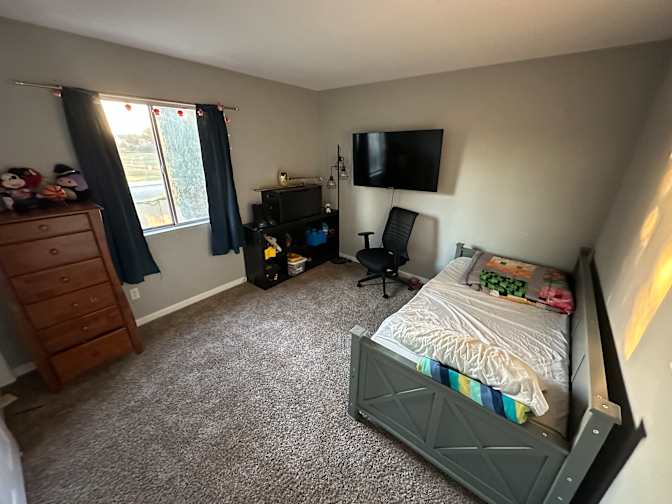 alex's room