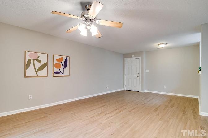 Alcove Rooms's room