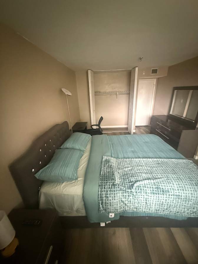 Thomas's room