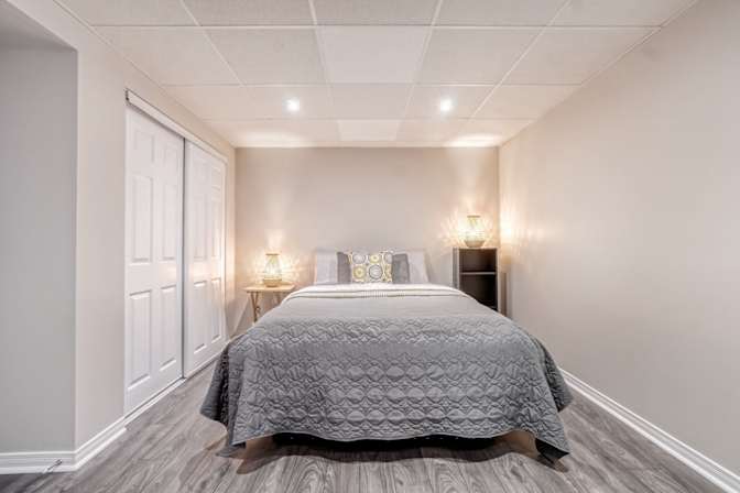ouleiyah's room