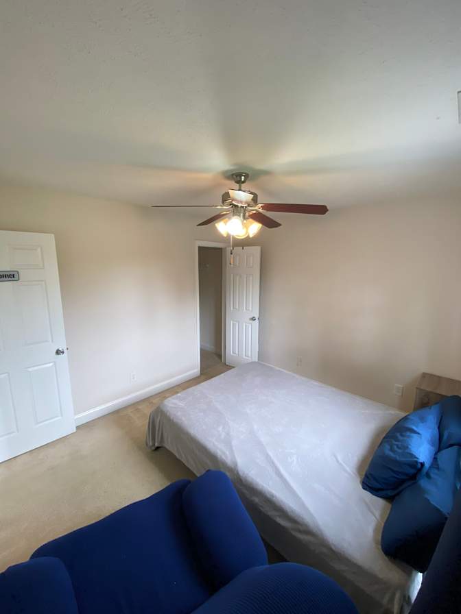 Tara's room