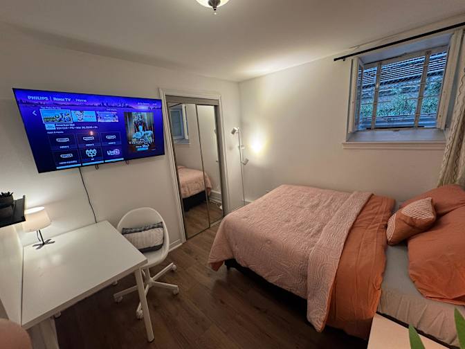 Alona's room