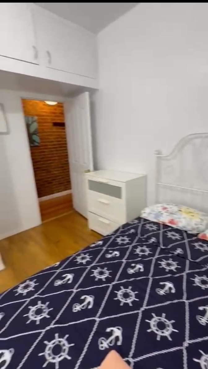 Ayushi Shah's room