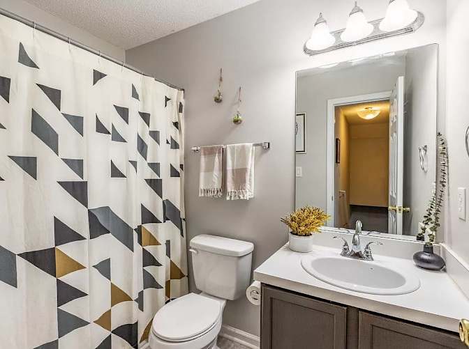 Alcove Rooms's room