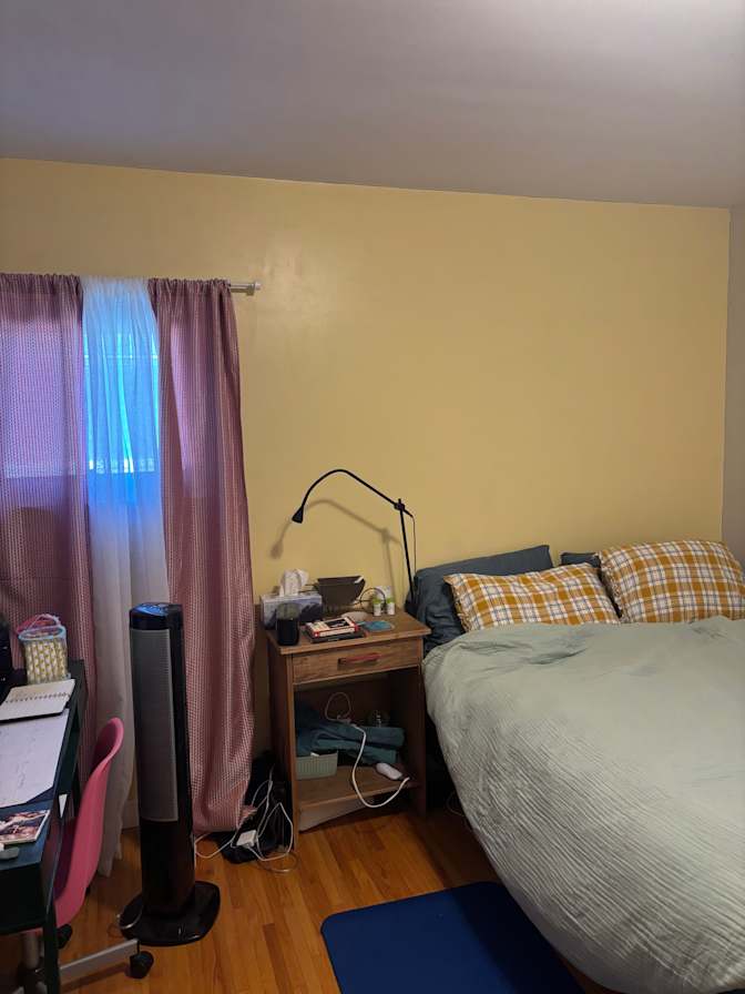 shaynah's room