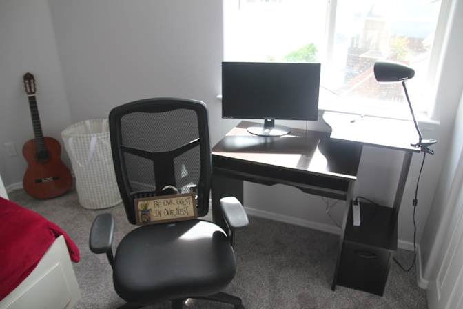 Guillermo's room