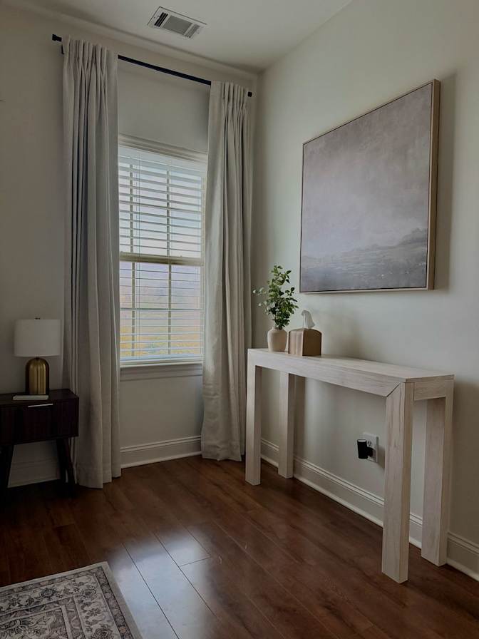 Albany's room