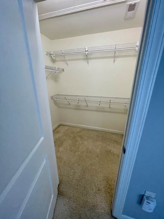Alcove Rooms's room