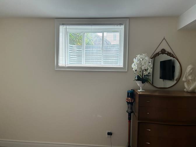 Maureen O'Neil's room
