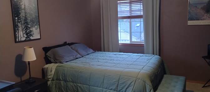 Sandy's room